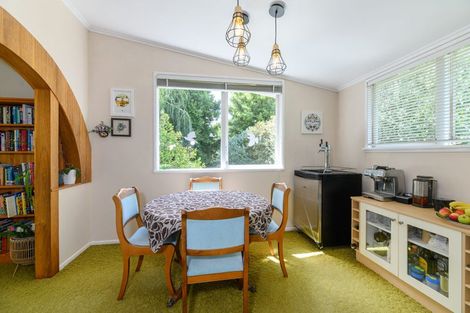 Photo of property in 19 Kereru Street, Henderson, Auckland, 0612