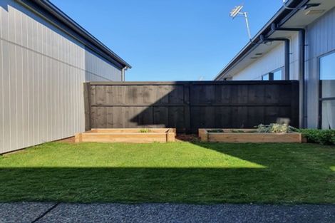 Photo of property in 17 William Dawson Crescent, Wigram, Christchurch, 8025