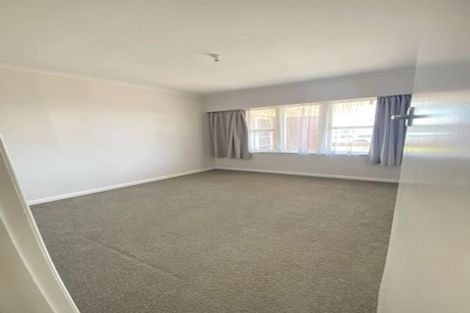 Photo of property in 102 Bartholomew Road, Levin, 5510