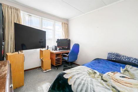 Photo of property in 22 Sare Crescent, Fairfield, Hamilton, 3214