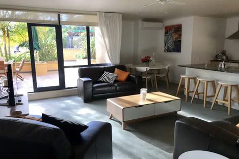 Photo of property in 2c/7-11 Bute Road, Browns Bay, Auckland, 0630