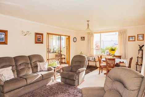 Photo of property in 8b Stuart Street, Holmes Hill, Oamaru, 9401