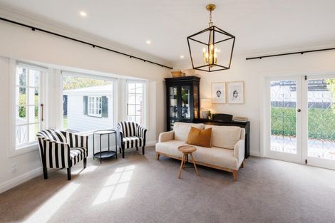 Photo of property in 23 Elmira Avenue, Hokowhitu, Palmerston North, 4410