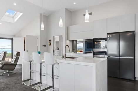 Photo of property in 63 Te Awakura Terrace, Mount Pleasant, Christchurch, 8081