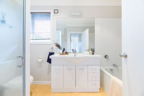 Photo of property in 13 Roby Street, Te Atatu Peninsula, Auckland, 0610