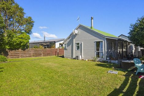 Photo of property in 90a Eatwell Avenue, Paraparaumu Beach, Paraparaumu, 5032