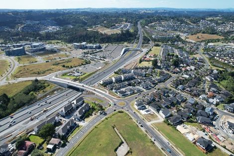 Photo of property in 109 Medallion Drive, Oteha, Auckland, 0632