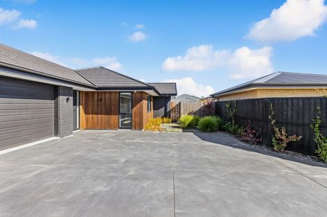 Photo of property in 17 Helen Place, Halswell, Christchurch, 8025