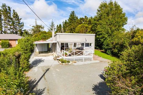 Photo of property in 1899 Paparoa Valley Road, Paparoa, 0571