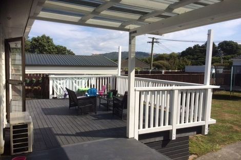 Photo of property in 23 Dimock Street, Titahi Bay, Porirua, 5022