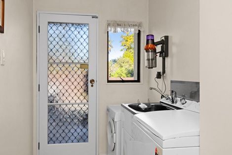 Photo of property in 6 Matthews Place, Taradale, Napier, 4112