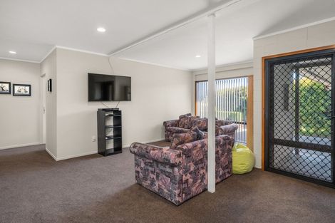 Photo of property in 104 Kinloch Way, Bethlehem, Tauranga, 3110