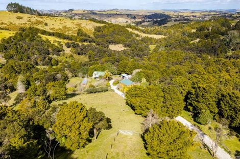 Photo of property in 330 Franklin Road, Paparoa, 0571
