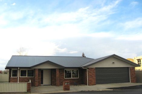 Photo of property in 11 Gavan Street, Cromwell, 9310