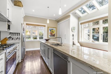 Photo of property in 56a Hobson Street, Thorndon, Wellington, 6011