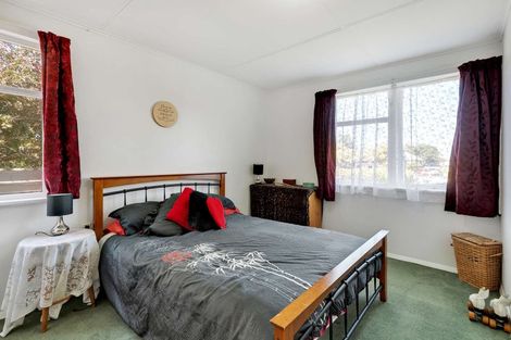 Photo of property in 6 Mahoe Place, Gonville, Whanganui, 4501