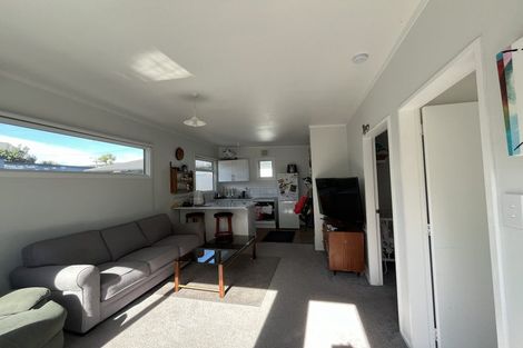 Photo of property in 16a Rua Street, Lyall Bay, Wellington, 6022