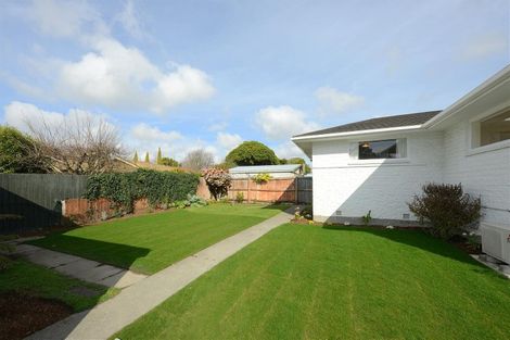 Photo of property in 50 Glenharrow Avenue, Avonhead, Christchurch, 8042