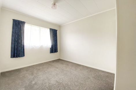 Photo of property in 2/30 Daytona Road, Henderson, Auckland, 0610