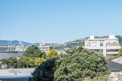 Photo of property in 6 Newman Terrace, Thorndon, Wellington, 6011