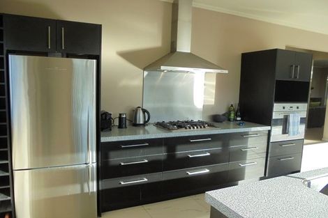 Photo of property in 19 Hawaiian Parade, Arkles Bay, Whangaparaoa, 0932