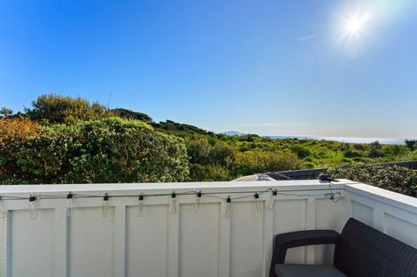 Photo of property in 12 Scott Avenue, Otaki Beach, Otaki, 5512