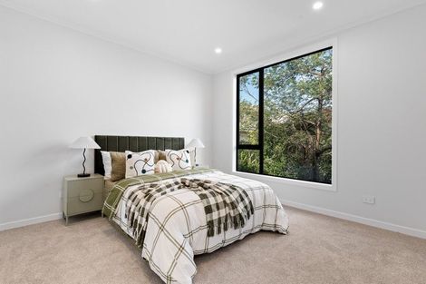 Photo of property in 545 Beach Road, Murrays Bay, Auckland, 0630