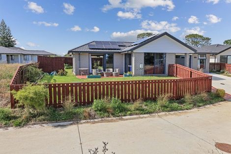 Photo of property in 14b Mclarin Road, Glenbrook, Waiuku, 2681