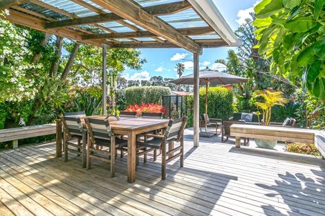 Photo of property in 225 Moana Anu Anu Avenue, Whangamata, 3620