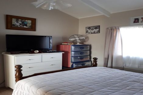 Photo of property in 11 Fantail Court, Orewa, 0931