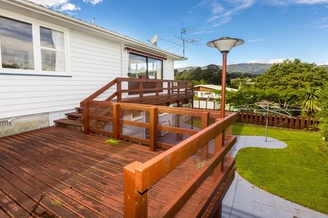 Photo of property in 27 Sunnyview Drive, Brown Owl, Upper Hutt, 5018