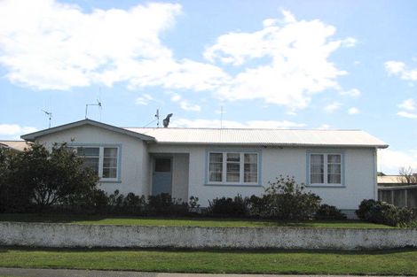 Photo of property in 12 Burns Street, Tawhero, Whanganui, 4501