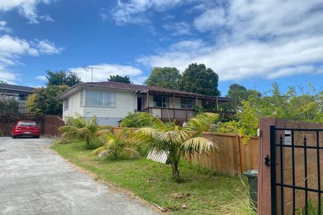 Photo of property in 34 Claverdon Drive, Massey, Auckland, 0614
