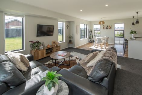 Photo of property in 26 Glenfinnan Place, West Melton, 7618