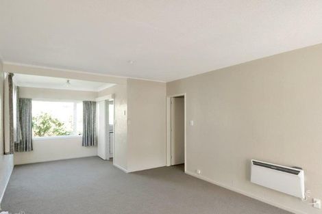 Photo of property in 39 Thurleigh Grove, Karori, Wellington, 6012