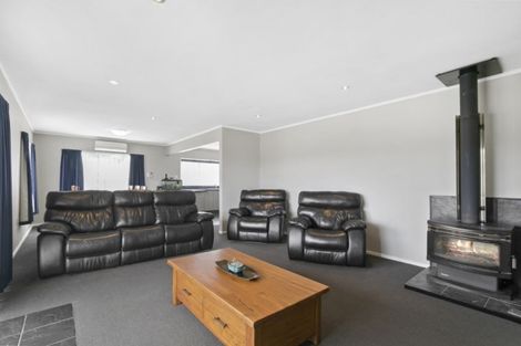 Photo of property in 48 Castlerea Street, Wainuiomata, Lower Hutt, 5014