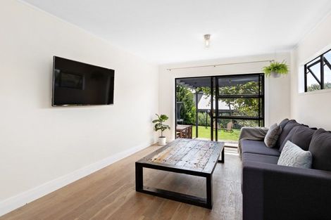 Photo of property in 253 Meola Road, Point Chevalier, Auckland, 1022