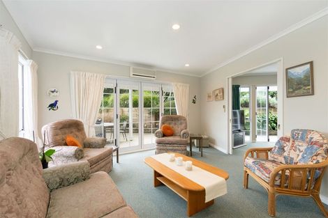 Photo of property in 3 Harry Shaw Way, Raumati South, Paraparaumu, 5032
