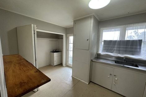 Photo of property in 3-5 Carbine Road, Mount Wellington, Auckland, 1060