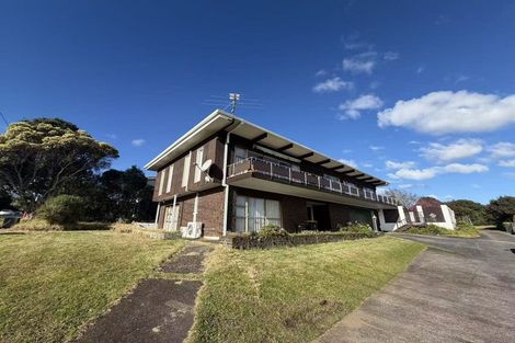 Photo of property in 73 Redoubt Road, Goodwood Heights, Auckland, 2105