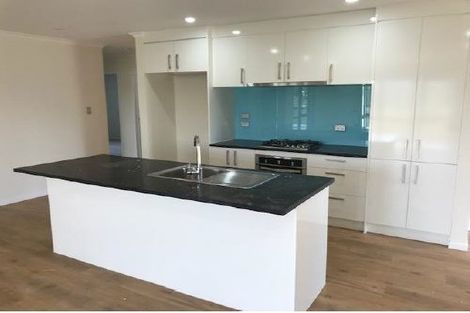 Photo of property in 33 Koroheke Road, Takanini, 2110