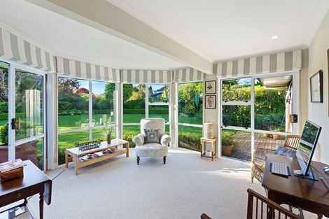 Photo of property in 9a Karaka Grove, Waikanae, 5036