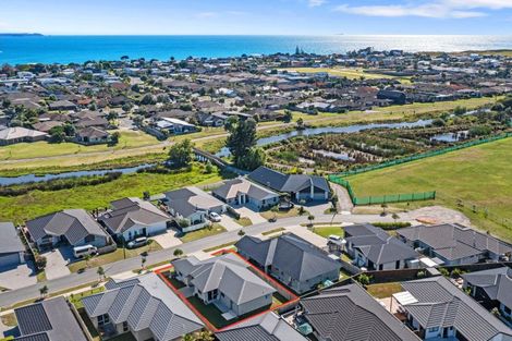 Photo of property in 50 Harding Drive, Papamoa Beach, Papamoa, 3118