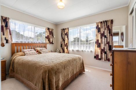 Photo of property in 216 Patuwai Drive, Whangamata, 3620