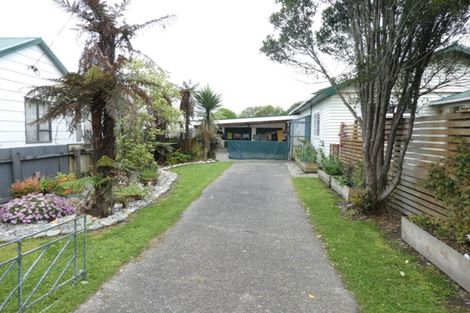 Photo of property in 7 Greenfield Street, Hector, 7822