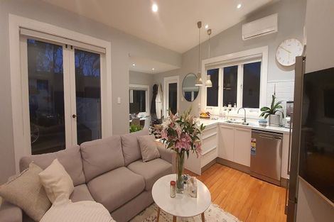 Photo of property in 2/220a Church Street, Onehunga, Auckland, 1061