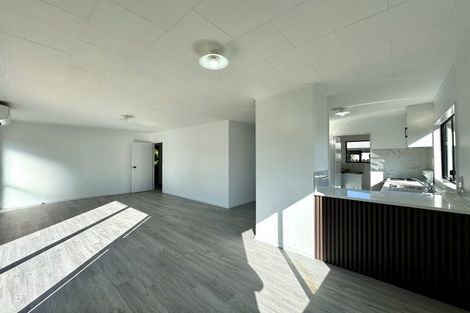 Photo of property in 1/22 Barneys Farm Road, Clendon Park, Auckland, 2103