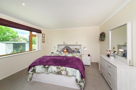 Photo of property in 11 Wanganui Road, Marton, 4710