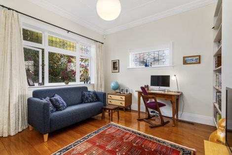 Photo of property in 17 Saint Albans Grove, Woburn, Lower Hutt, 5010