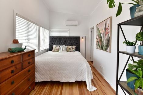 Photo of property in 1339 Whangaparaoa Road, Army Bay, Whangaparaoa, 0930